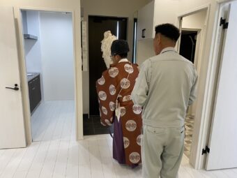 11月5日　新倉庫竣工式